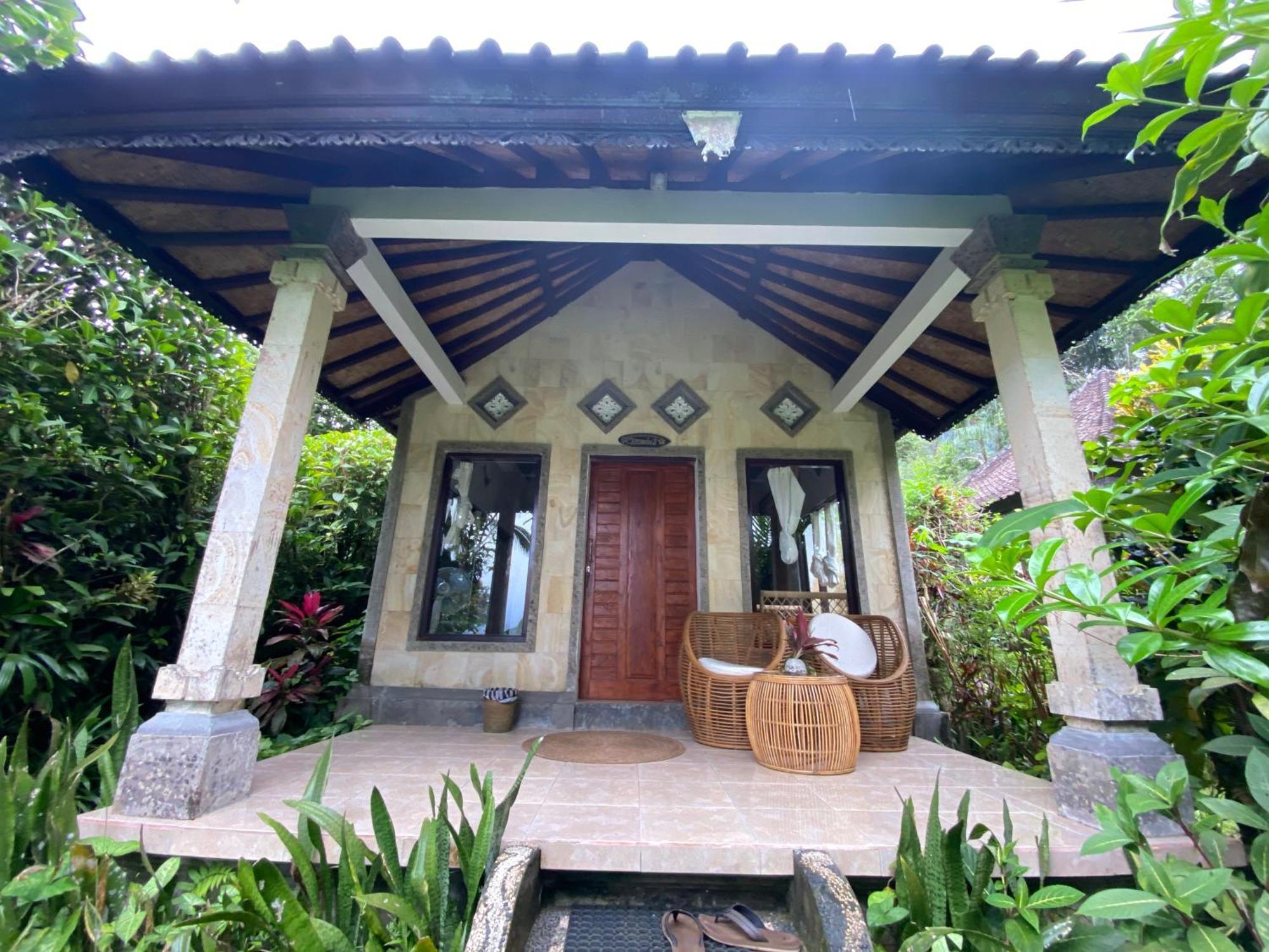 Great Mountain Views Villa Resort Selat Exterior photo